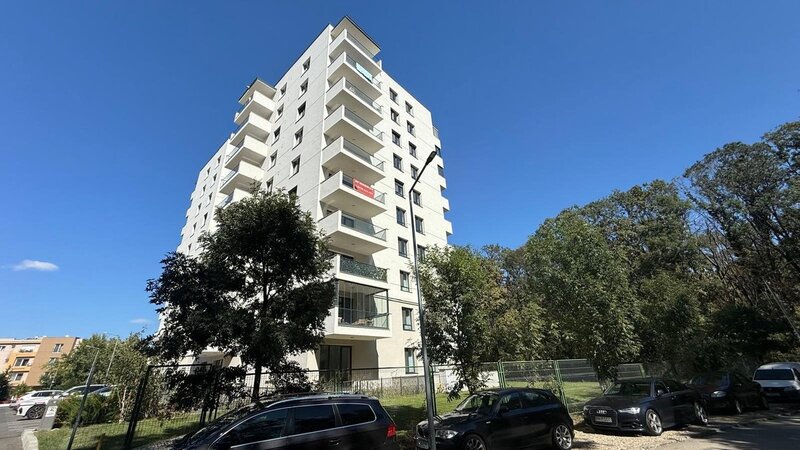 Panoramic Apartments, apartament cu vedere spectaculoasa catre padure, parcare subterana inclusa.