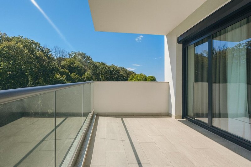 Panoramic Apartments, apartament cu vedere spectaculoasa catre padure, parcare subterana inclusa.